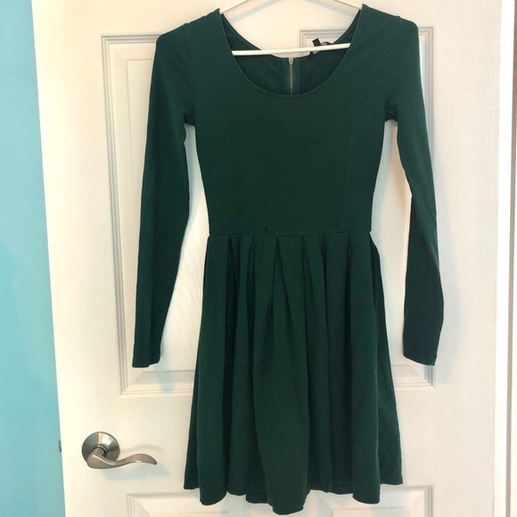 Talula Dress GREEN - Picture 2 of 5